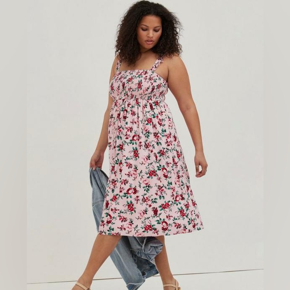 🟣 FINAL SALE 🟣 Pink Floral Midi Challis Smocked Tiered Dress Size 2